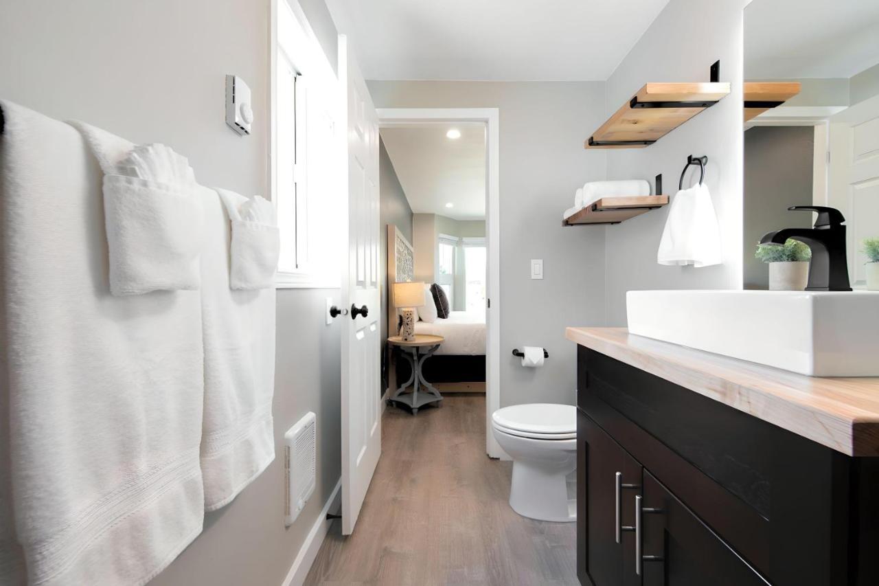 High Point Guesthouse - Next To Seattle Chinese Garden מראה חיצוני תמונה